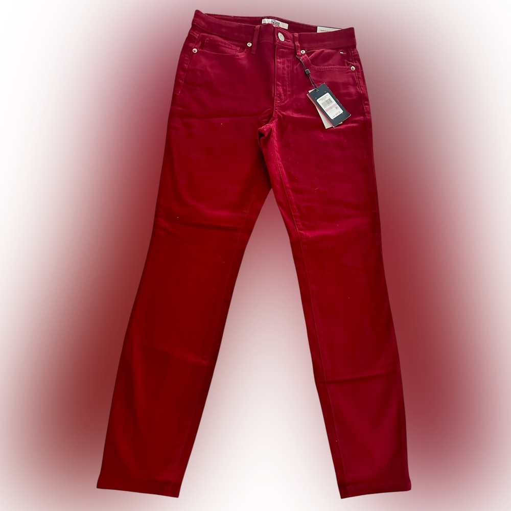 Tommy Hilfiger Women’s Burgundy Tribeca Skinny Cropped Fit Jeans New with Tags! - Picture 1 of 9